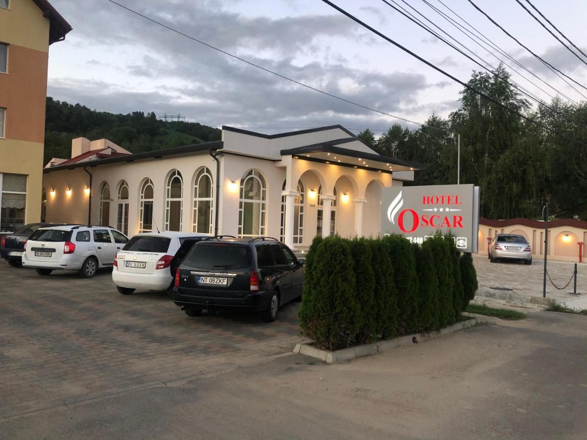 Hotel-Restaurant Oscar Piatra Neamţ Dış mekan fotoğraf